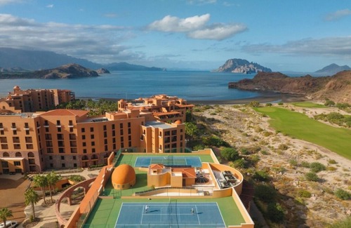 Loreto Apartment | Spacious 3-bedroom hotel suites with WiFi, AC in delightful Loreto