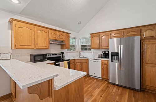Shawnee House | Spacious 3-bedroom house in charming Shawnee with Game Room