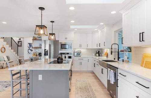 Camano Island House | Spacious 3-bedroom house with parking!