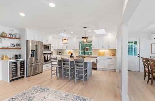 Camano Island House | Spacious 3-bedroom house with parking!