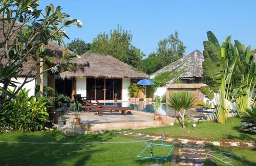 Hin Lek Fai House | Spacious 3 bedroom pool villa