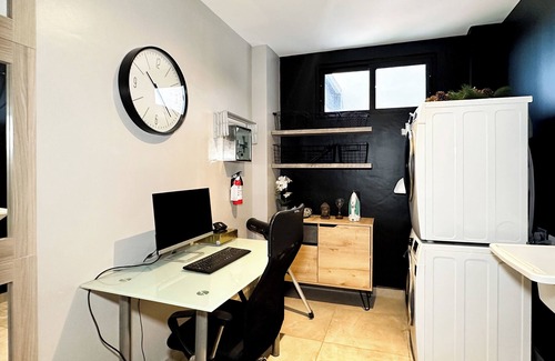 San Salvador Apartment | Spacious 3-bedroom apartment with WiFi, AC in amazing San Salvador