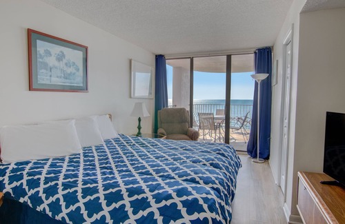 Myrtle Beach Resort | Spacious 3 Bedroom Oceanfront Condo w/View + Official On-Site Rental Privileges