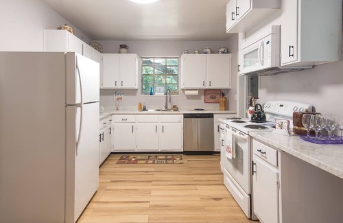 Tallahassee House | Spacious 3 bedroom home with patio - near FAMU and FSU.
