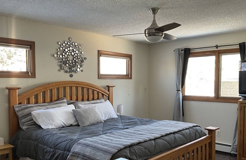 Turnagain Condo | Spacious 3 BR near Downtown *5 mins from Airport*