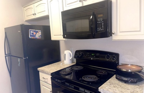 Tallahassee House | Spacious 3 BR Townhome in the Center of Everything