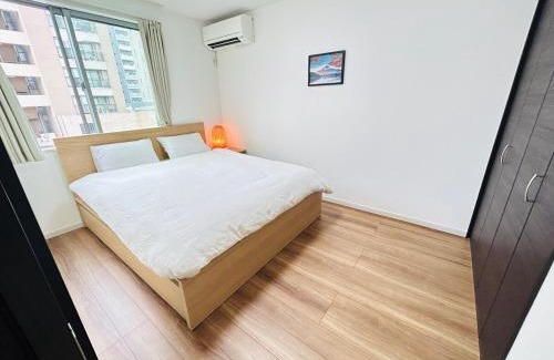 Nishinari Apartment | Spacious 3-story house with 4 bedrooms!