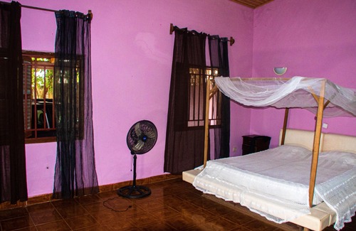 Santana House | Spacious 3bedrooms close to the beach