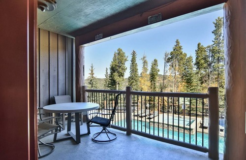 Four O'Clock Condo | Spacious 3BR Bluesky Condo - Ski-In/Ski-Out, Pool, Hot Tub, Spa & Game Room!