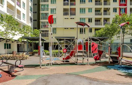 Sungai Buloh Apartment | Spacious 3BR Condo in Residensi Suasana Damai