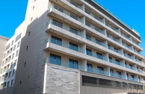 Qudaibiya House | Spacious 3BR Family Suite Sunday Luxury Adliya