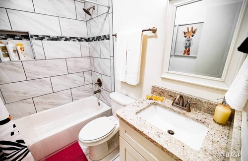 Whitehaven House | Spacious 3BR Getaway · Newly Renovated + Chic