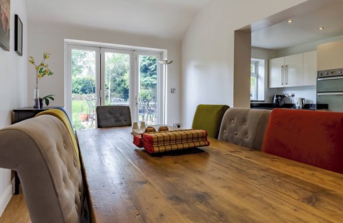 Moseley House | Spacious 4-Bed Family Home with Garden & Parking | Pass the Keys