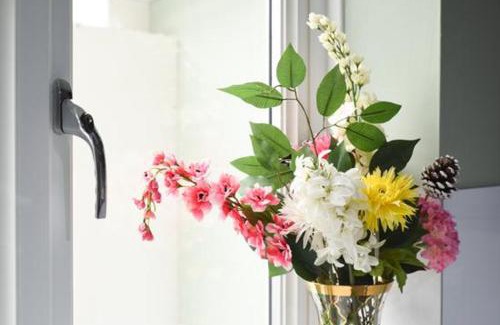 Portsmouth Apartment | Spacious 4-Bed Family House