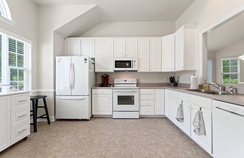 Cape Charles House | Spacious 4 bed home in lovely Bay Creek neighborhood, Cape Charles