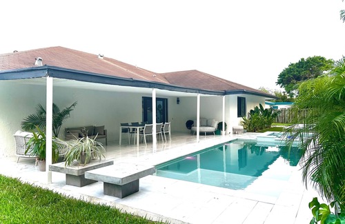Central Fort Lauderdale House | Spacious 4-bedroom house in welcoming Fort Lauderdale with WiFi, AC