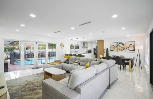 Imperial Point House | Spacious 4-bedroom house in lovely Fort Lauderdale with pool and near beach