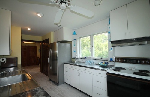 Cape May Point House | Spacious 4 bedroom 2 and 1/2 bath home located just a short walk to the Cape May Point Beaches