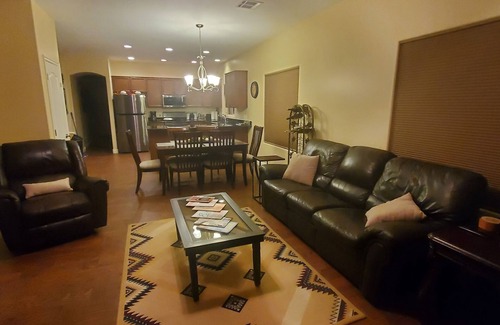 San Tan Valley House | Spacious 4-bedroom 2-bathroom house with TV's, WiFi in charming San Tan Valley