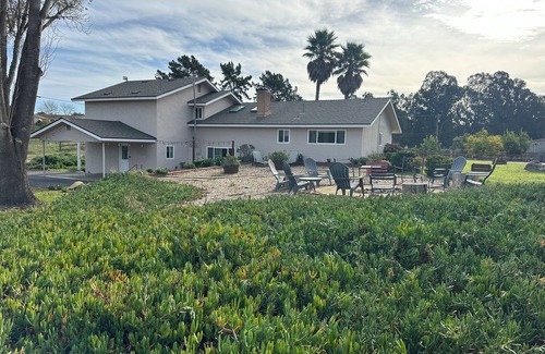 Callender House | Spacious 4-bedroom country home in lovely Arroyo Grande with Wi-FinWedding Venue