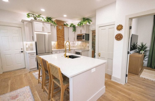 Ohio City House | Spacious 4-Bedroom 2-Bathroom Double Unit Oasis in Heart of Ohio City