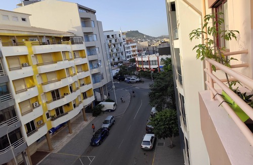 Praia House | Spacious 4-bedroom apartment in Praia with WiFi, for big size families.