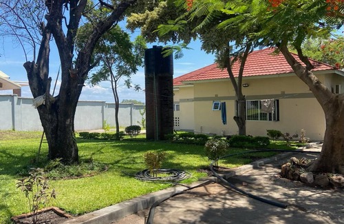 Southern Region House | Spacious 4-bedroom beach house with WiFi, AC in beautiful Monkey Bay