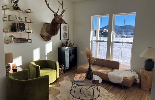 Fort Valley House | Spacious 4-bedroom house. Super quiet. close to snowbowl. Hour from Grand Canyon