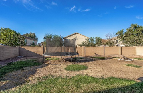 Avondale House | Spacious 4-bedroom house in charming Avondale with AC, WiFi