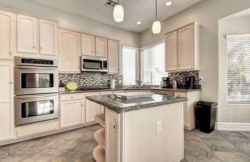 Greenfield Lakes House | Spacious 4-bedroom house in marvelous Gilbert!