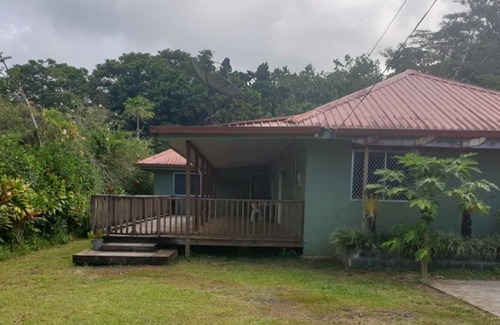 Apia House | Spacious 4 bedroom house in the green forest of Tiapapata