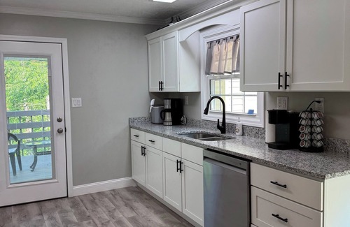Mc Carr House | Spacious 4-bedroom house with all the extra amenities you’re looking for!