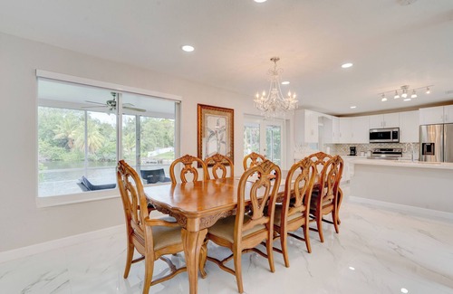 Golden Glades House | Spacious 4-bedroom house with AC, WiFi in vibrant Miami
