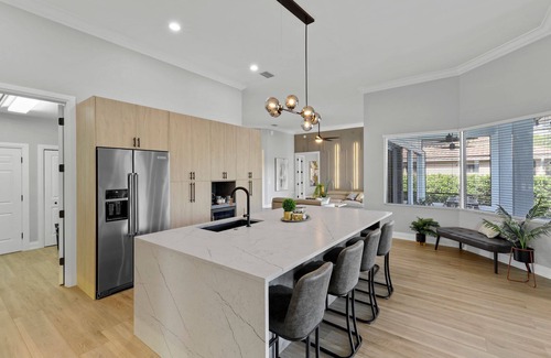 Palm River Estates House | Spacious 4-bedroom house in charming Naples with WiFi and AC