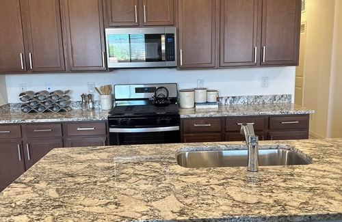 Tucson House | Spacious 4 bedroom house in beautiful Tucson.