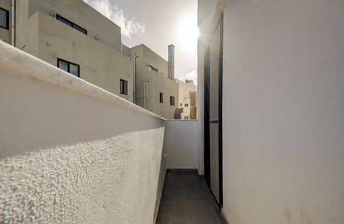Paceville Apartment | SPACIOUS 4 BEDROOM APARTMENT -2