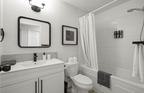 Montgomery House | Spacious 4-Bedroom Retreat Near Bow River with Foosball & National Park Pass