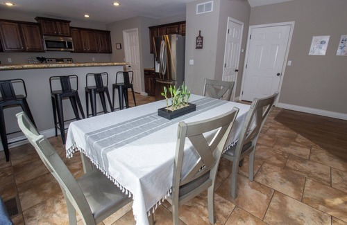 St. Robert House | Spacious 4-Bedroom Home Near Fort Leonard Wood with Fenced Backyard