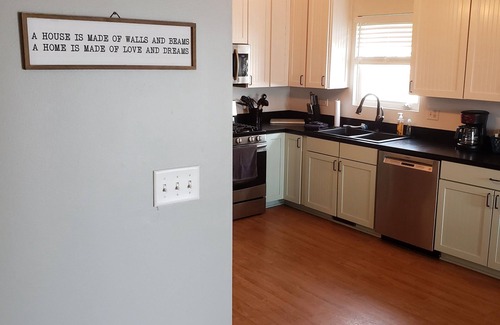 Bourbonnais House | Spacious 4 bedroom3 bathroom home Great for Families or Co-workers sharing space