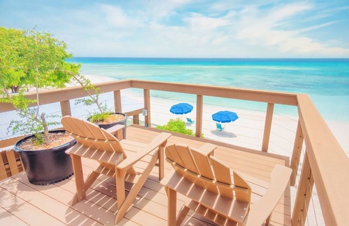 Cockburn Town Villa | Spacious 4BR/2 1/2 bath ocean front villa.