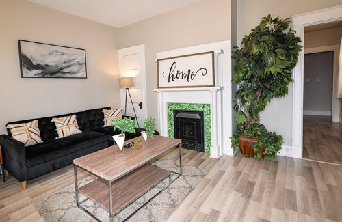 East Walnut HIlls House | Spacious 4BR in Historic O’Bryonville, 8mins to DT