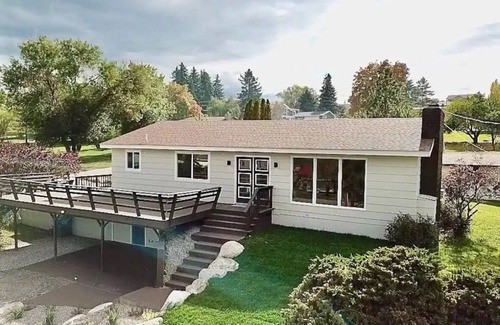 Polson House | Spacious 5 Bed Family Retreat Near Flathead Lake, Glacier National Park and more