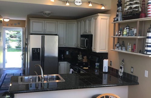 Alger House | Spacious 5 Bed Waterfront Home! Book your Vacation now!