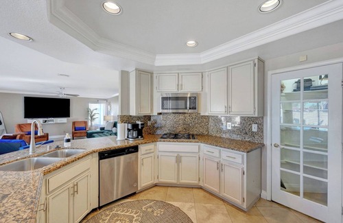 Whitney Ranch House | Spacious 5-bedroom House in Henderson Close to Strip/Airport/Shopping/Casino