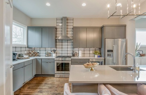 Talbot's Corner House | Spacious 5-Bedroom House with Elevator and Fantastic City Views!