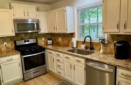 Marietta House | Spacious 5-bedroom house near BRAVES Stadium sleeps15