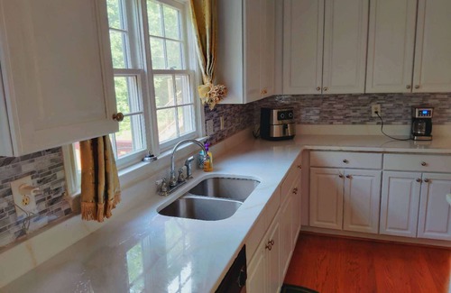 Norcross House | Spacious 5-bedroom house with oiffice, fitness rooms in fabulous Norcross
