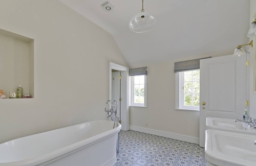 Wimbledon Park House | Spacious 5-Bedroom House, Wimbledon