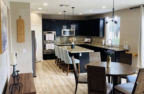 Menifee House | Spacious 5-bedroom house in enchanting Menifee with fitness room