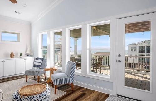 Holden Beach House | Spacious 5 bedroom 5 bath House with pool and direct access to the beach.
